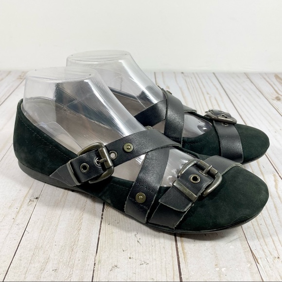 OTBT Shoes - OTBT Park Hills Black Leather Buckle Detail Flats 7.5